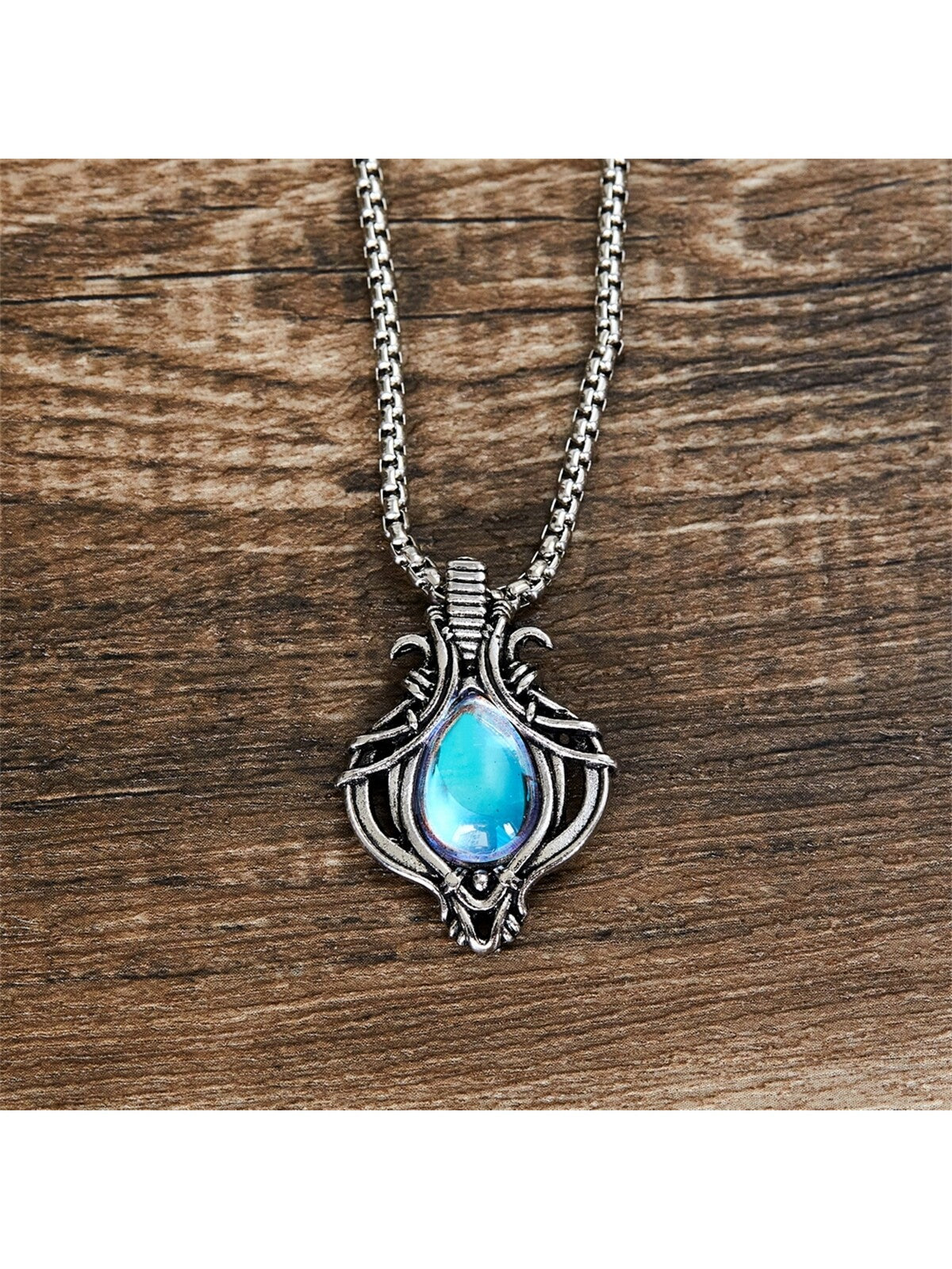 Gothic & vintage style moonstone necklace