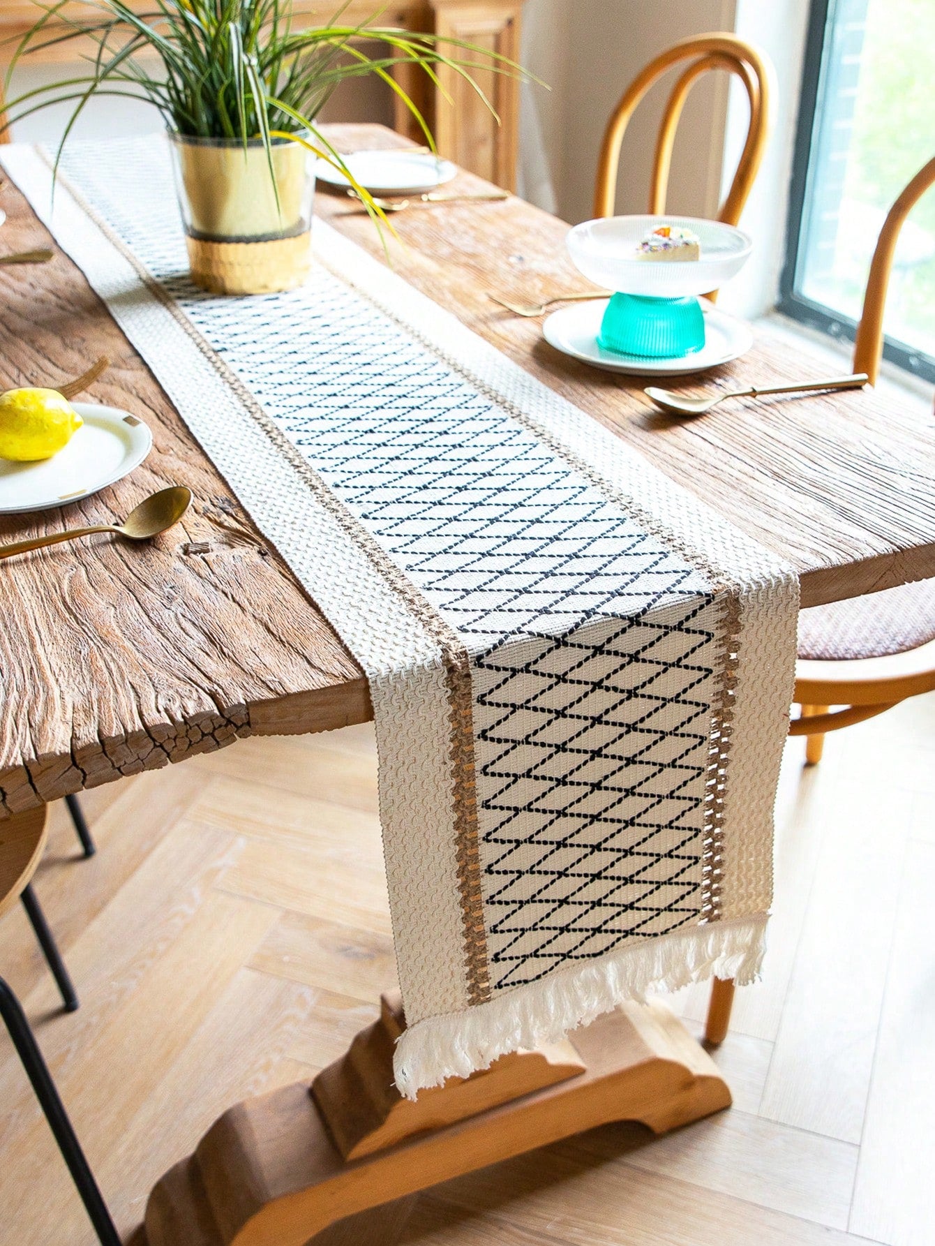Rhombus Tassel Table Runner