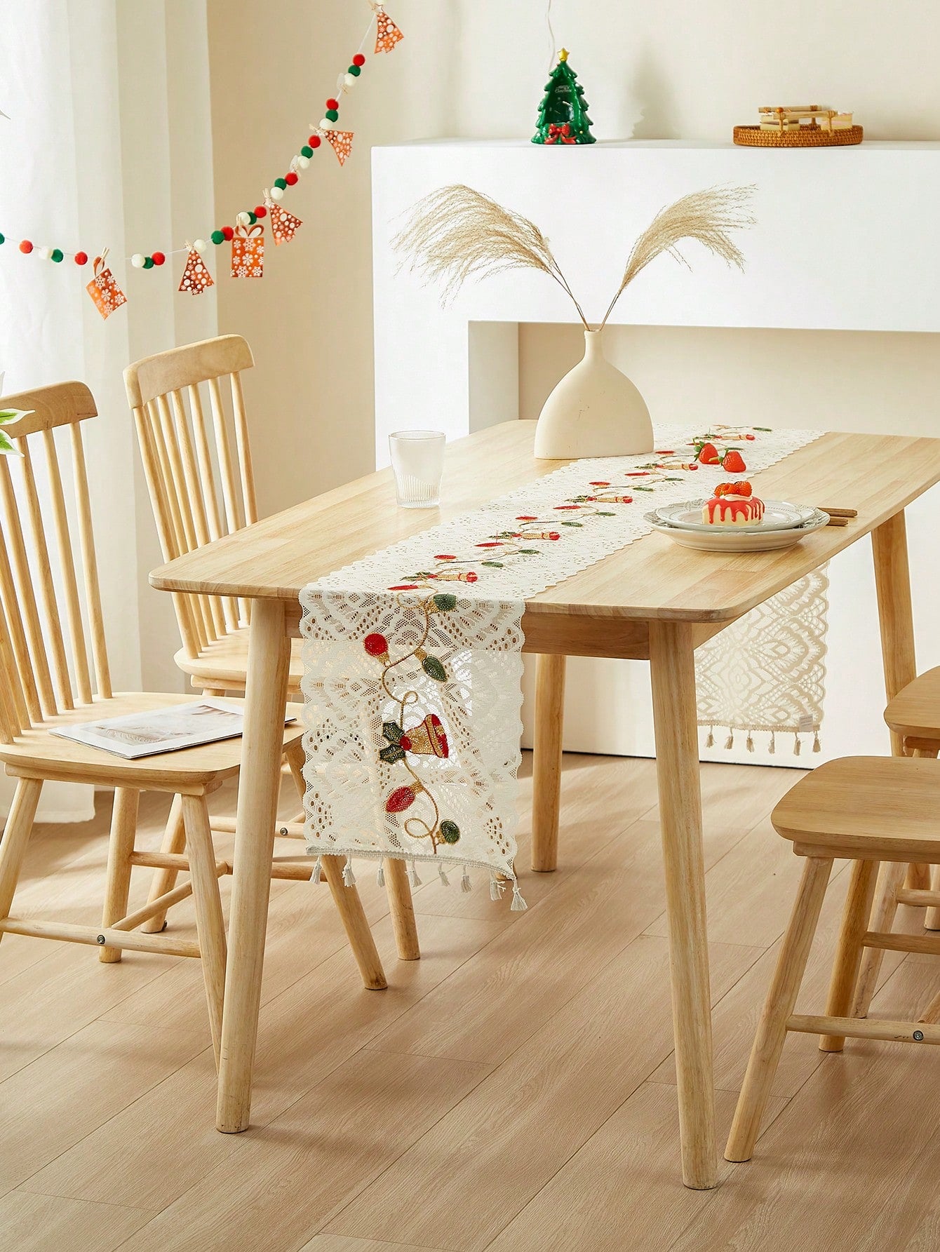 Boho Style Christmas Embroidered Lace Table Runner