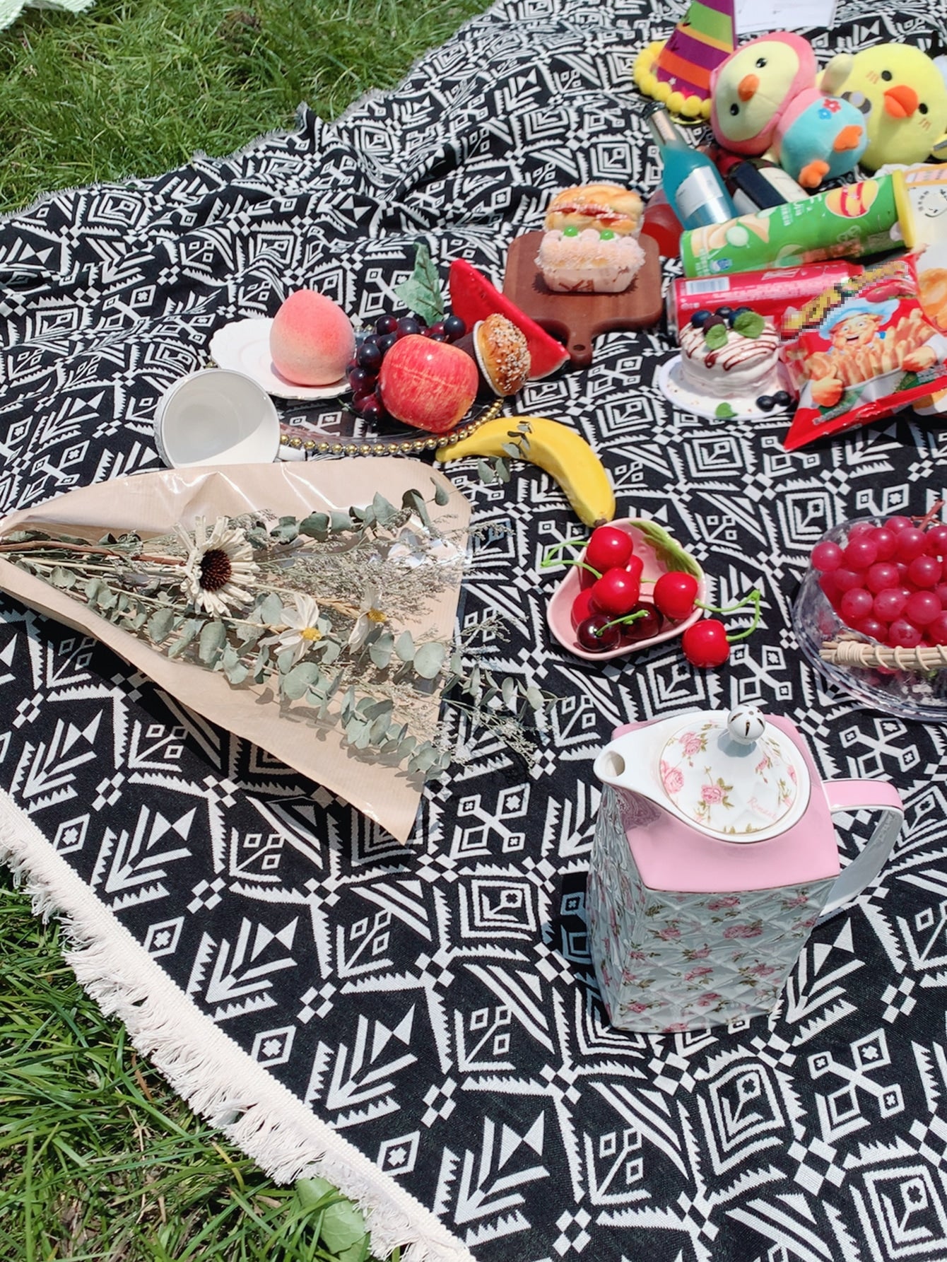 Geometric Woven Picnic Mat