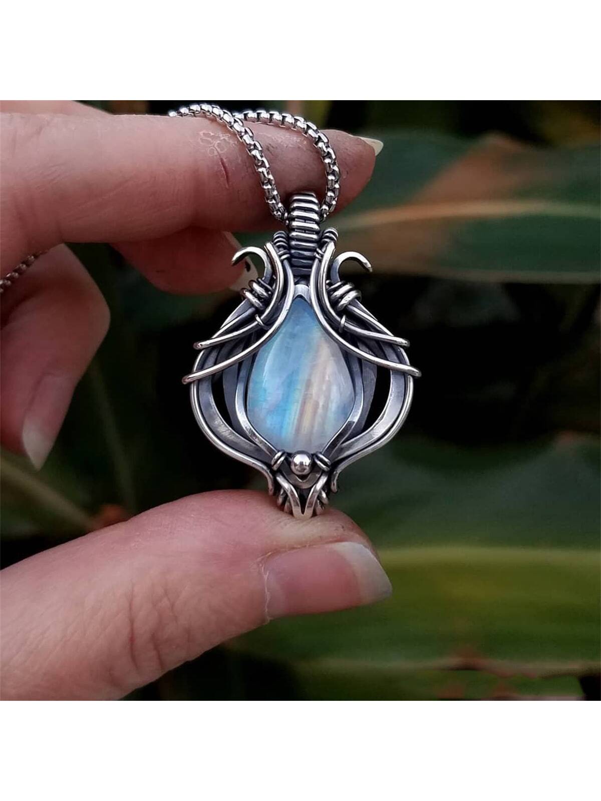 Gothic & vintage style moonstone necklace